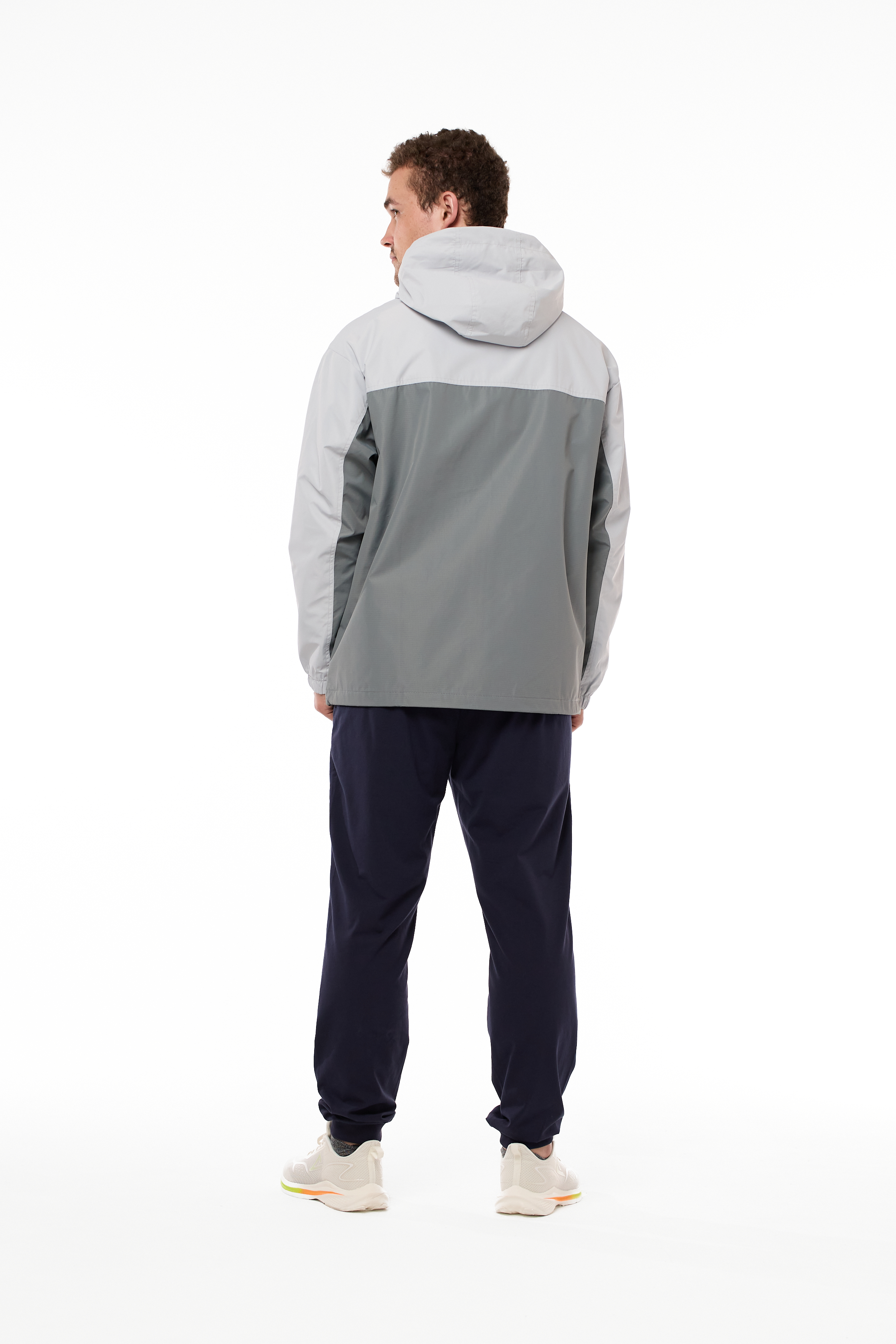 FW2233281_seryy_05.jpg