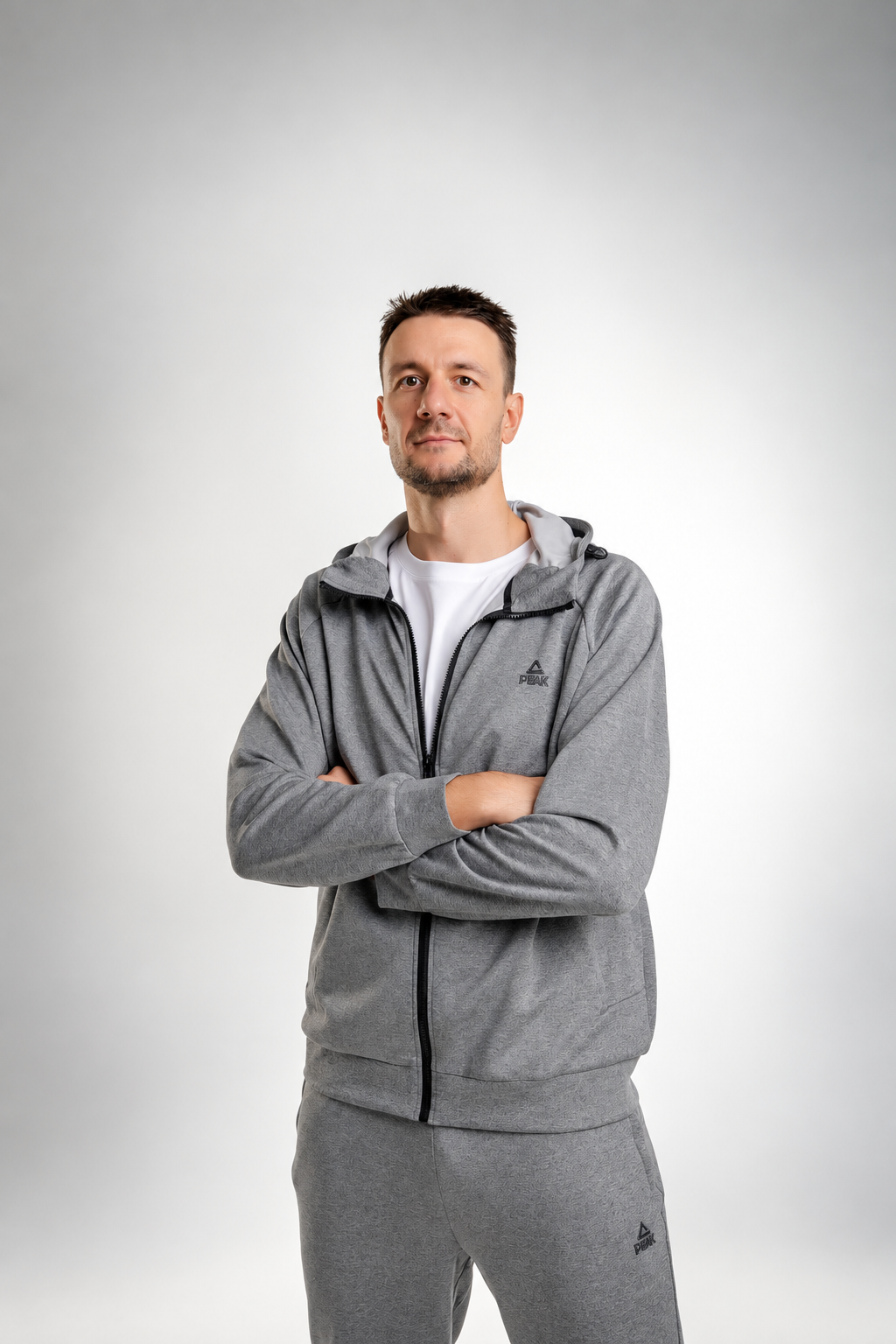 FW6231241_seryy_02.png