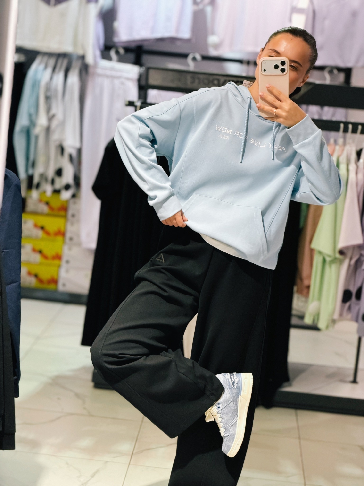 FW6233462_goluboy_02.jpg